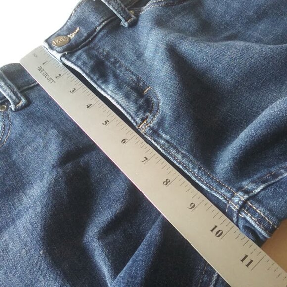 Lee women's size 6M slim fit jeans - Picture 8 of 13